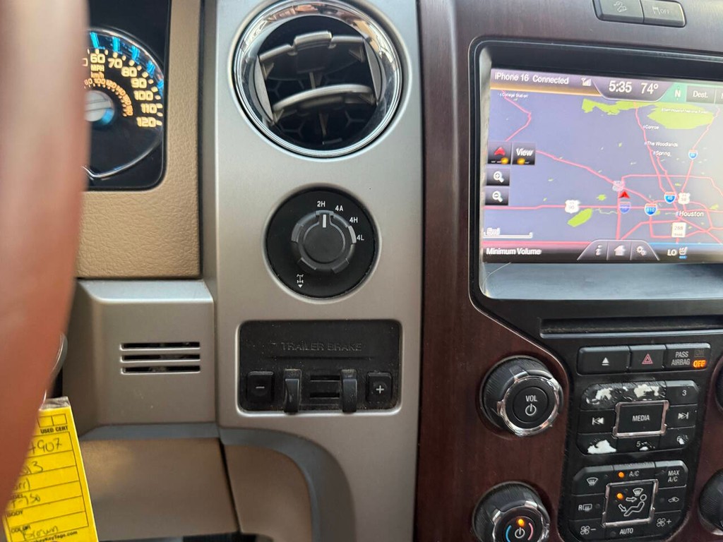 Ford F-150 Vehicle Full-screen Gallery Image 28