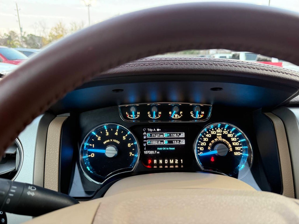 Ford F-150 Vehicle Full-screen Gallery Image 31