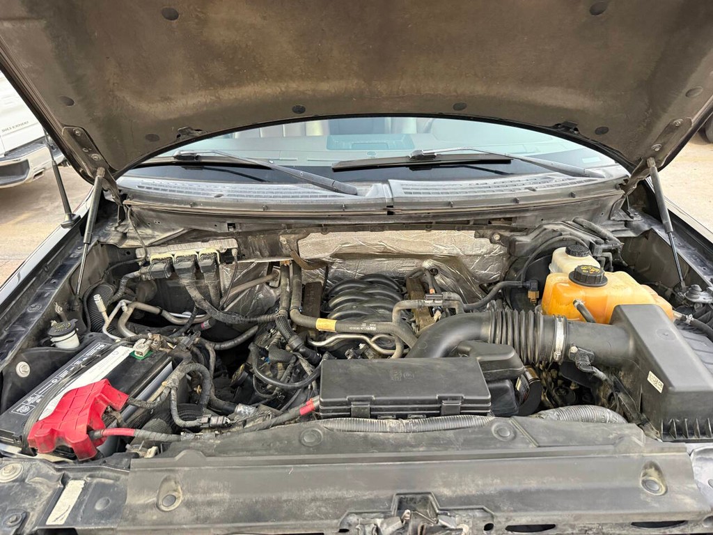 Ford F-150 Vehicle Full-screen Gallery Image 34