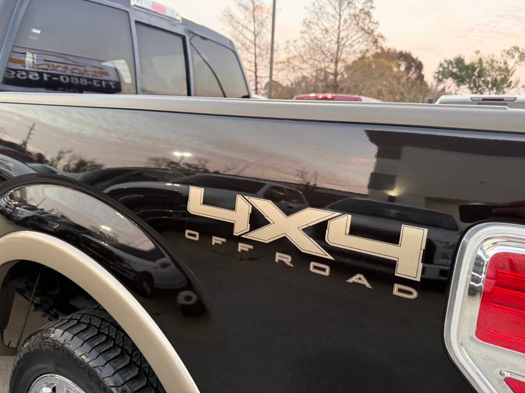 Ford F-150 Vehicle Full-screen Gallery Image 36