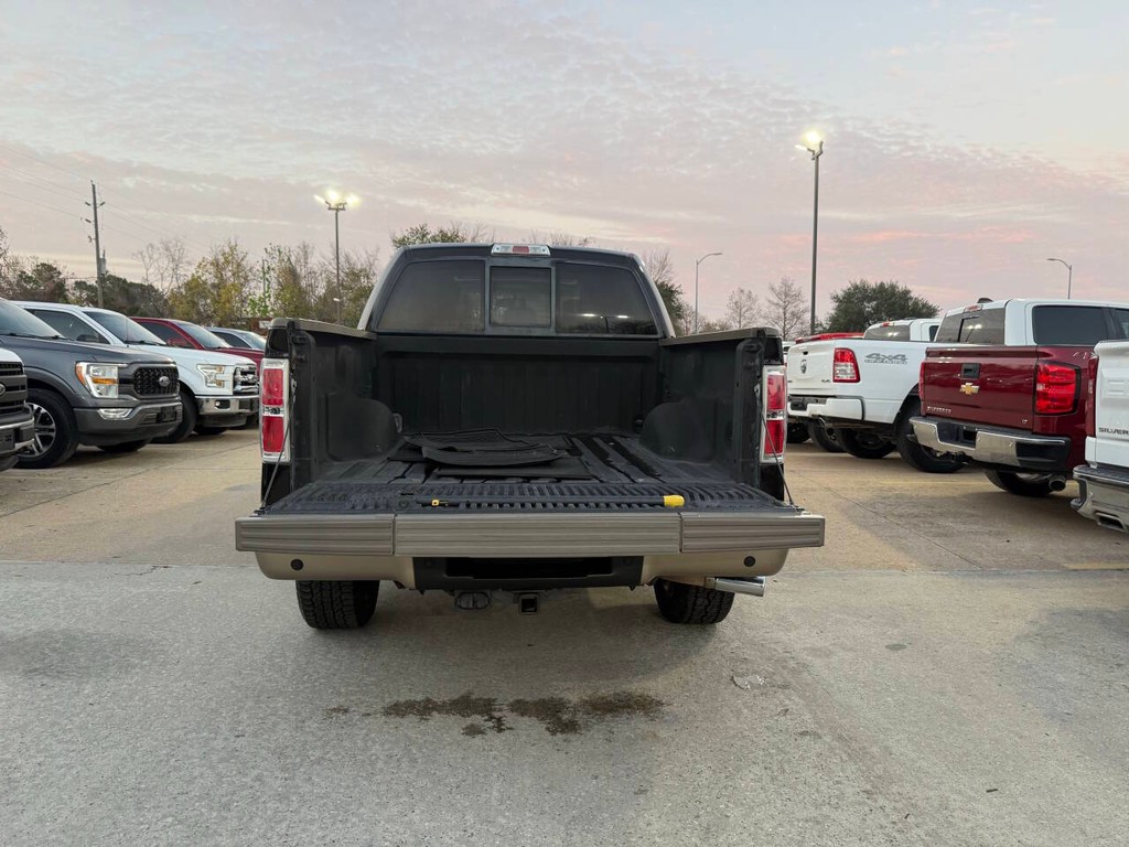 Ford F-150 Vehicle Full-screen Gallery Image 38