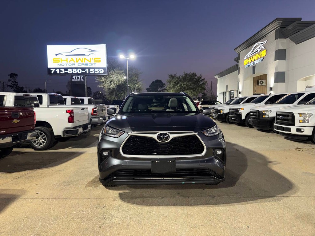 Toyota Highlander Vehicle Full-screen Gallery Image 41