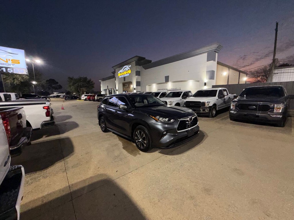 Toyota Highlander Vehicle Full-screen Gallery Image 44