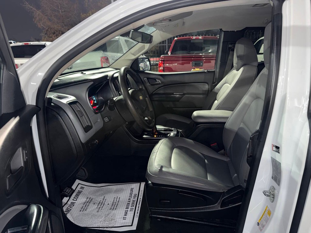 Chevrolet Colorado Vehicle Full-screen Gallery Image 07