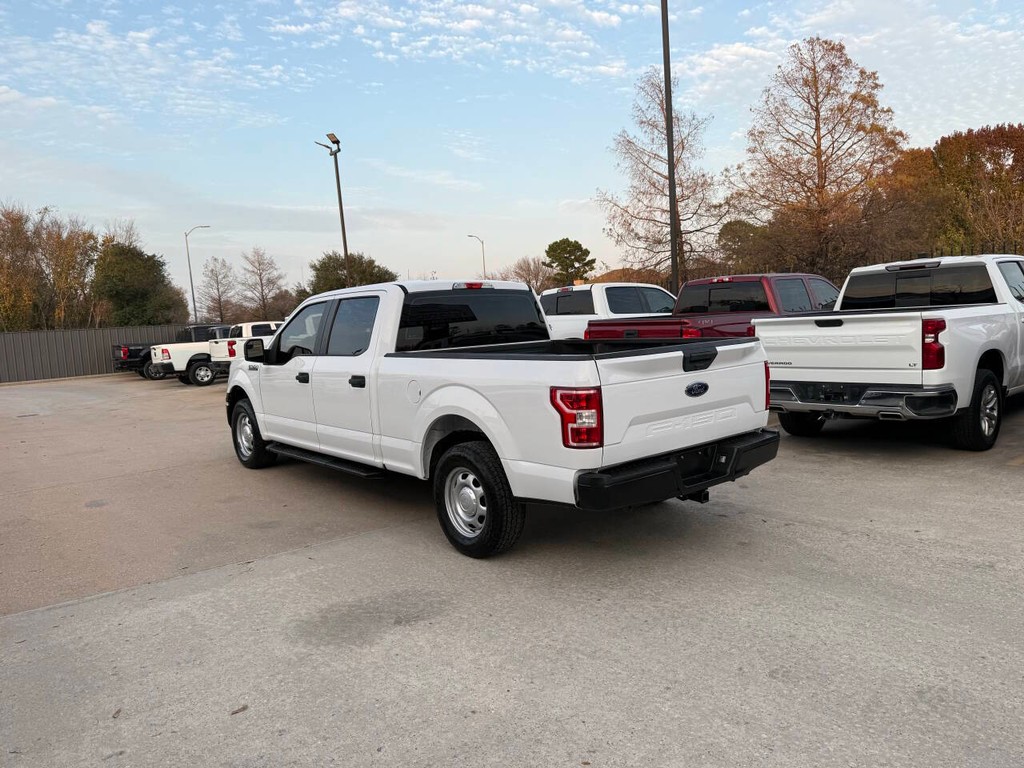 Ford F-150 Vehicle Full-screen Gallery Image 04
