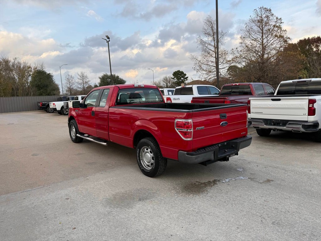 Ford F-150 Vehicle Full-screen Gallery Image 04