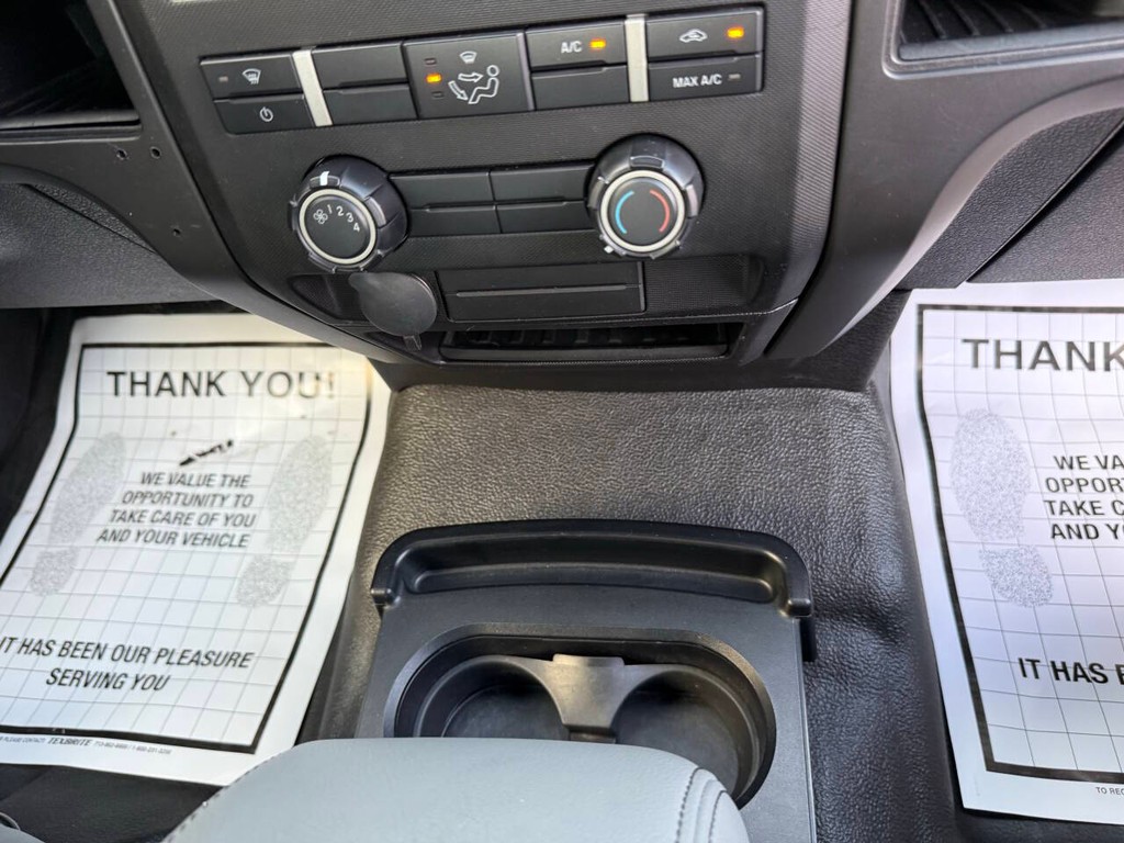 Ford F-150 Vehicle Full-screen Gallery Image 24