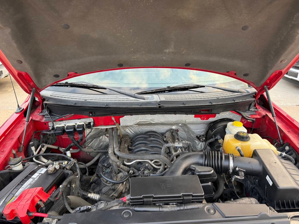 Ford F-150 Vehicle Full-screen Gallery Image 30