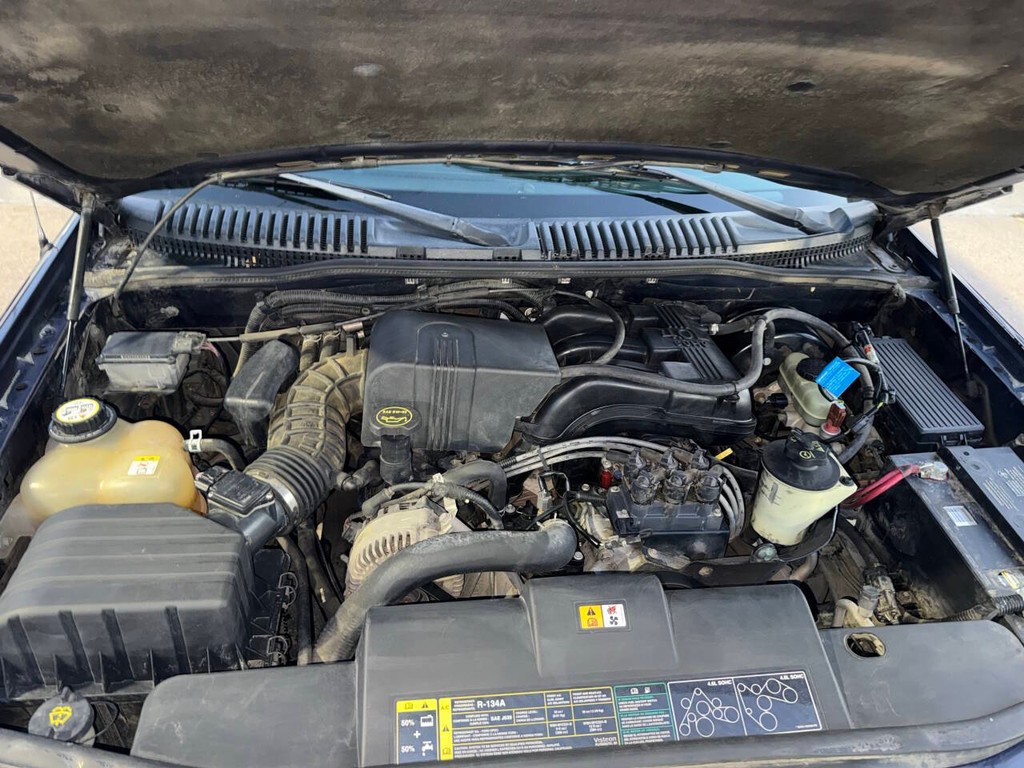 Ford Explorer Vehicle Full-screen Gallery Image 31