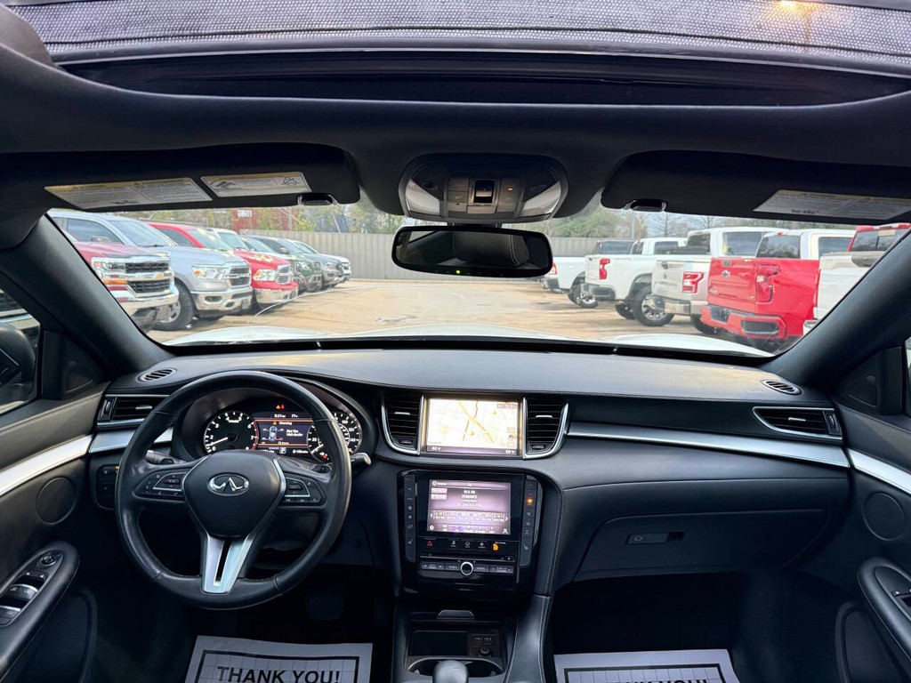 INFINITI QX50 Vehicle Full-screen Gallery Image 17
