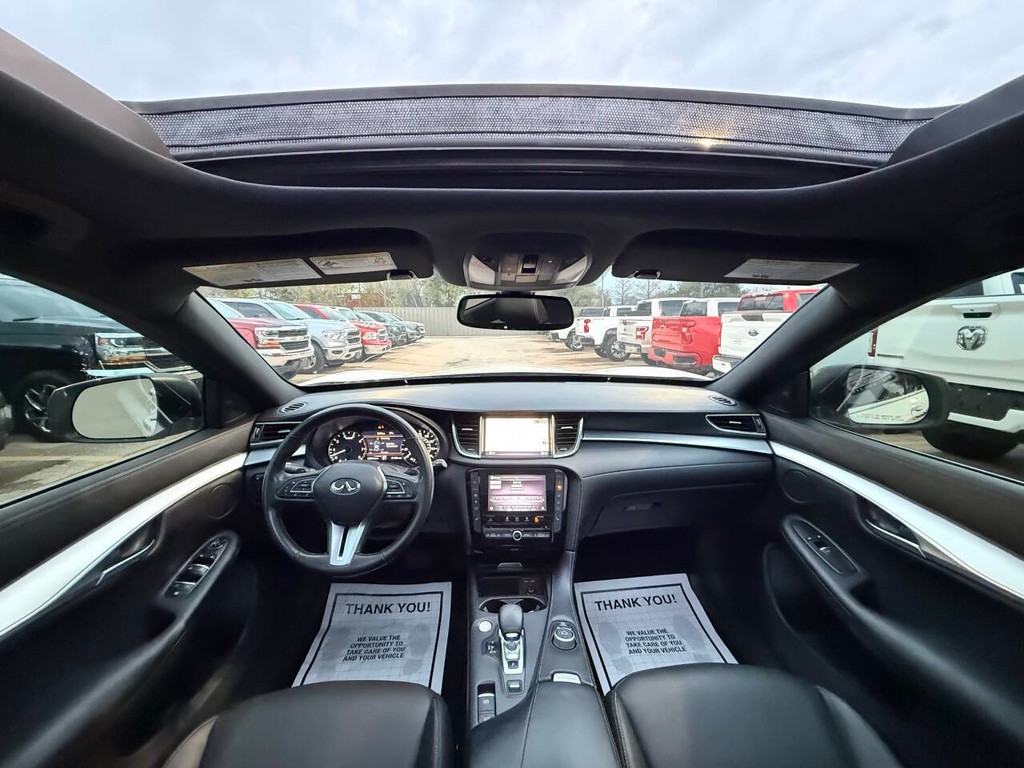 INFINITI QX50 Vehicle Full-screen Gallery Image 18