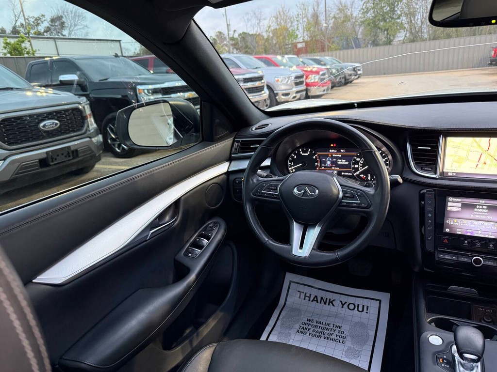 INFINITI QX50 Vehicle Full-screen Gallery Image 19