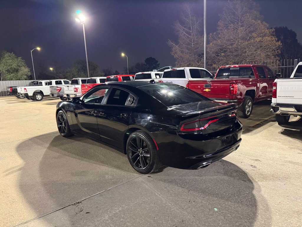 Dodge Charger Vehicle Full-screen Gallery Image 04