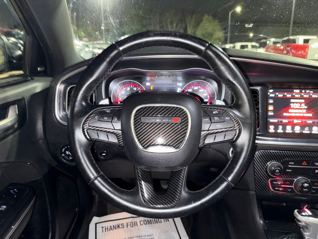 Dodge Charger Vehicle Full-screen Gallery Image 22