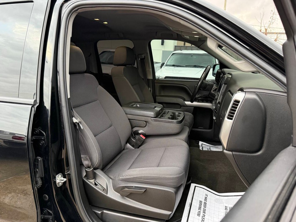 Chevrolet Silverado 1500 Vehicle Full-screen Gallery Image 10