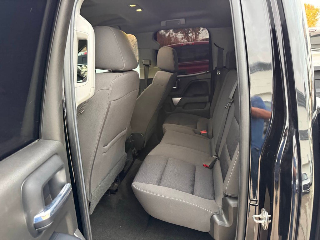 Chevrolet Silverado 1500 Vehicle Full-screen Gallery Image 13