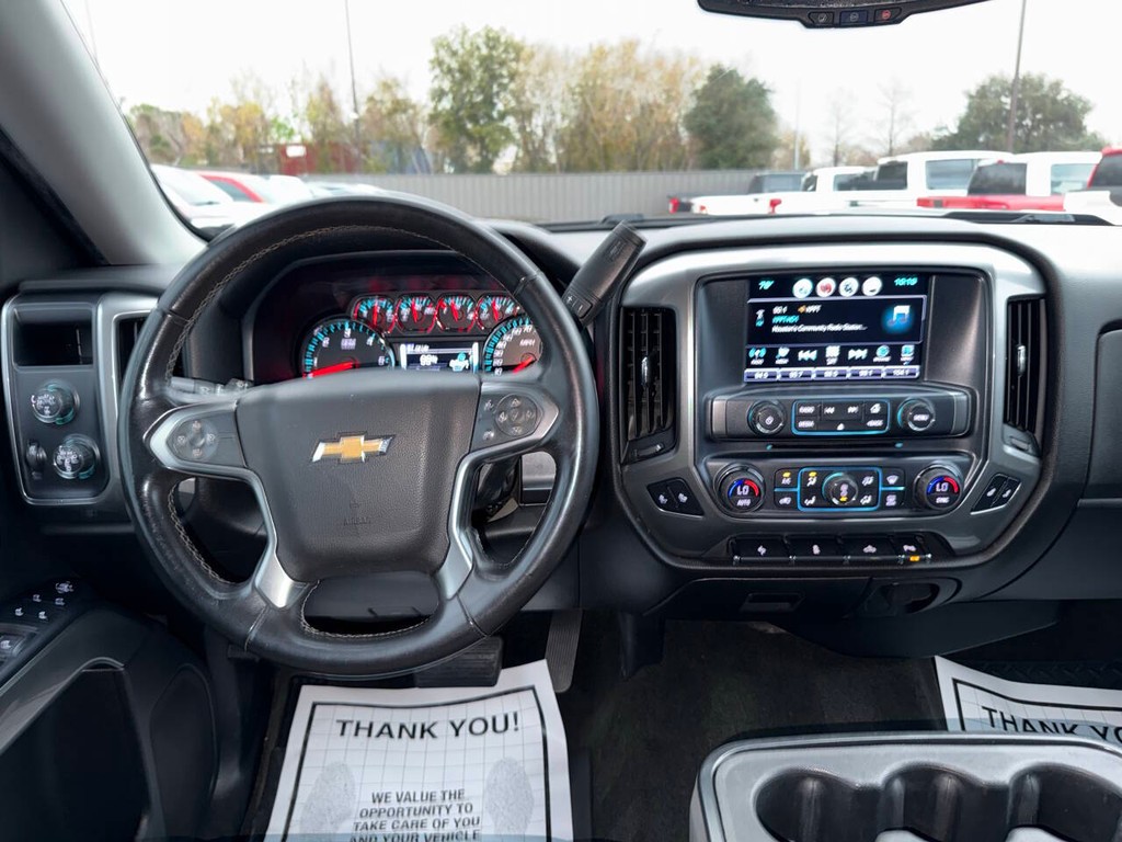 Chevrolet Silverado 1500 Vehicle Full-screen Gallery Image 23