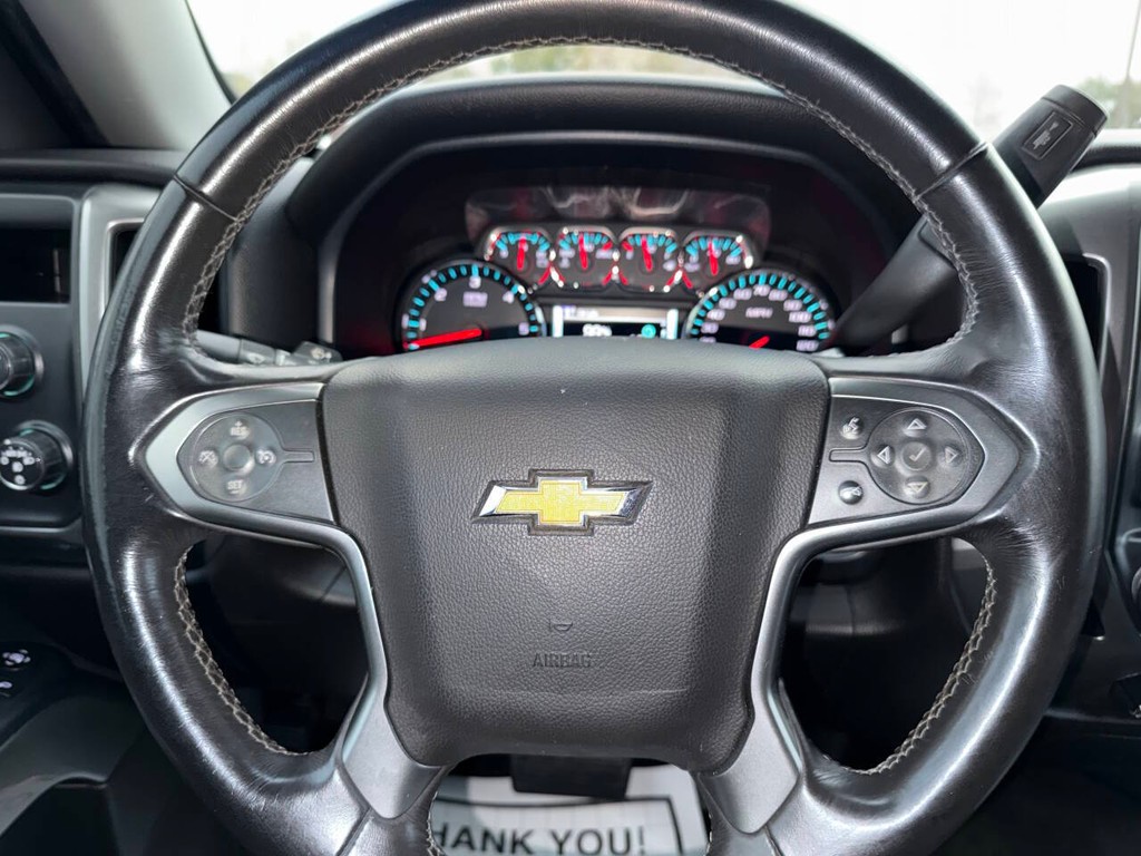 Chevrolet Silverado 1500 Vehicle Full-screen Gallery Image 24