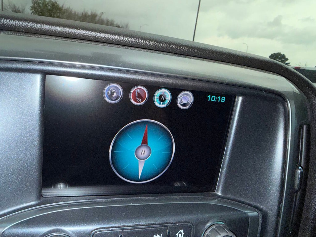 Chevrolet Silverado 1500 Vehicle Full-screen Gallery Image 26