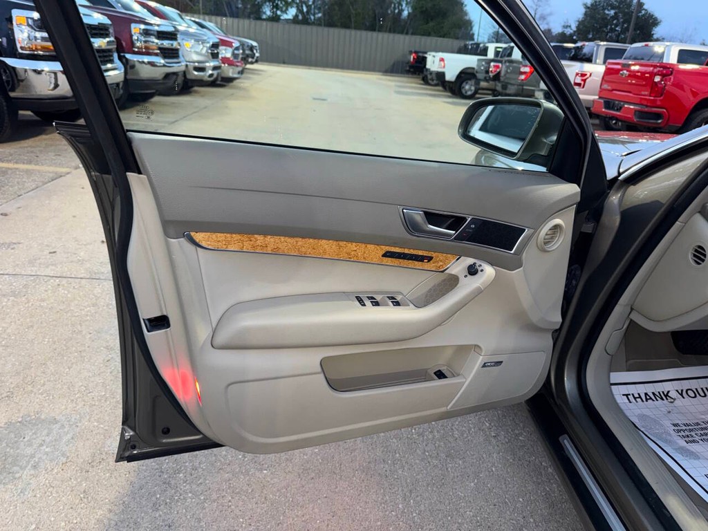 Audi A6 Vehicle Full-screen Gallery Image 08