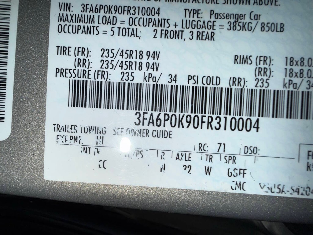 Ford Fusion Vehicle Full-screen Gallery Image 32