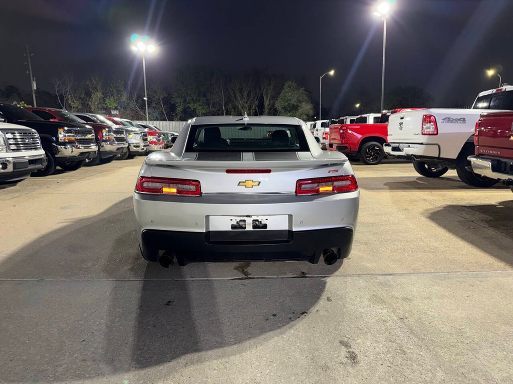 Chevrolet Camaro Vehicle Full-screen Gallery Image 30