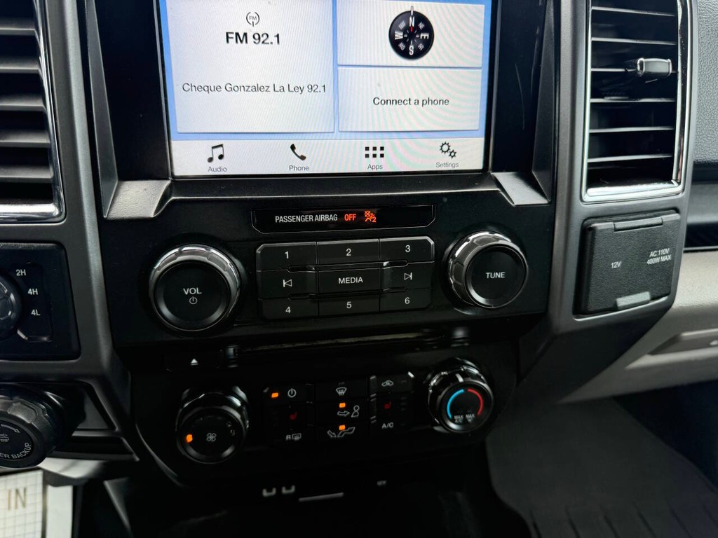 Ford F-150 Vehicle Full-screen Gallery Image 26