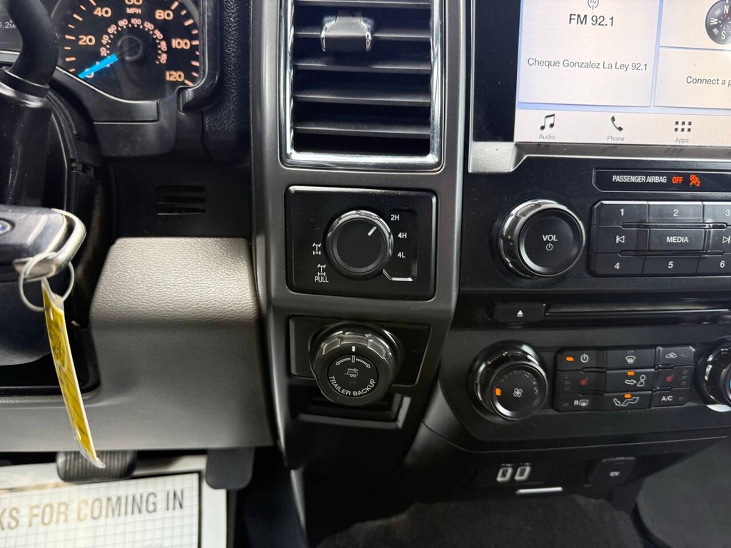 Ford F-150 Vehicle Full-screen Gallery Image 28