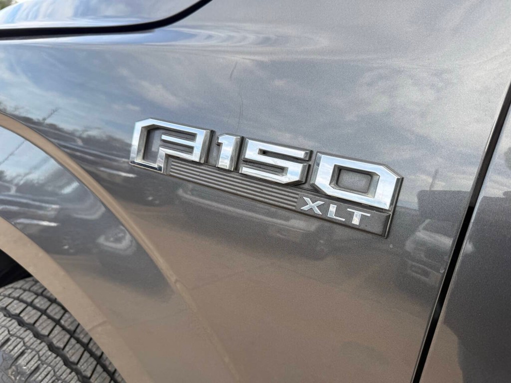 Ford F-150 Vehicle Full-screen Gallery Image 36