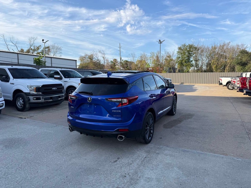 Acura RDX Vehicle Full-screen Gallery Image 05