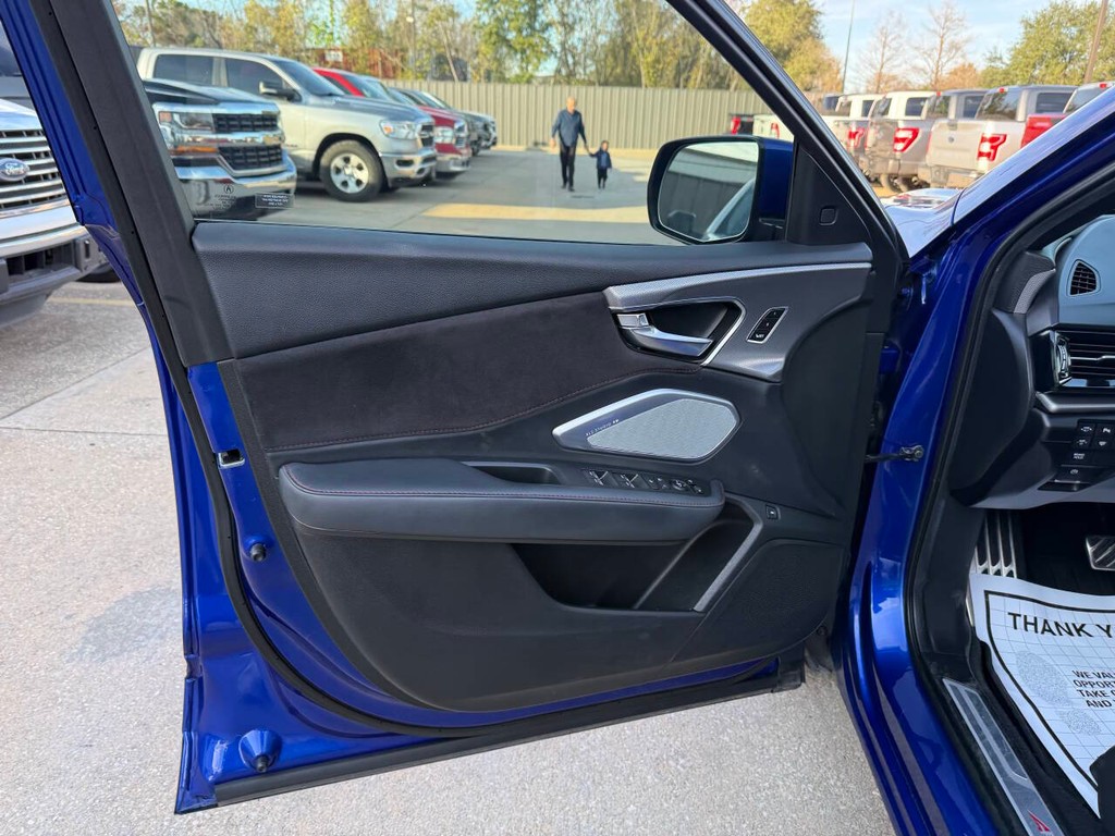 Acura RDX Vehicle Full-screen Gallery Image 08