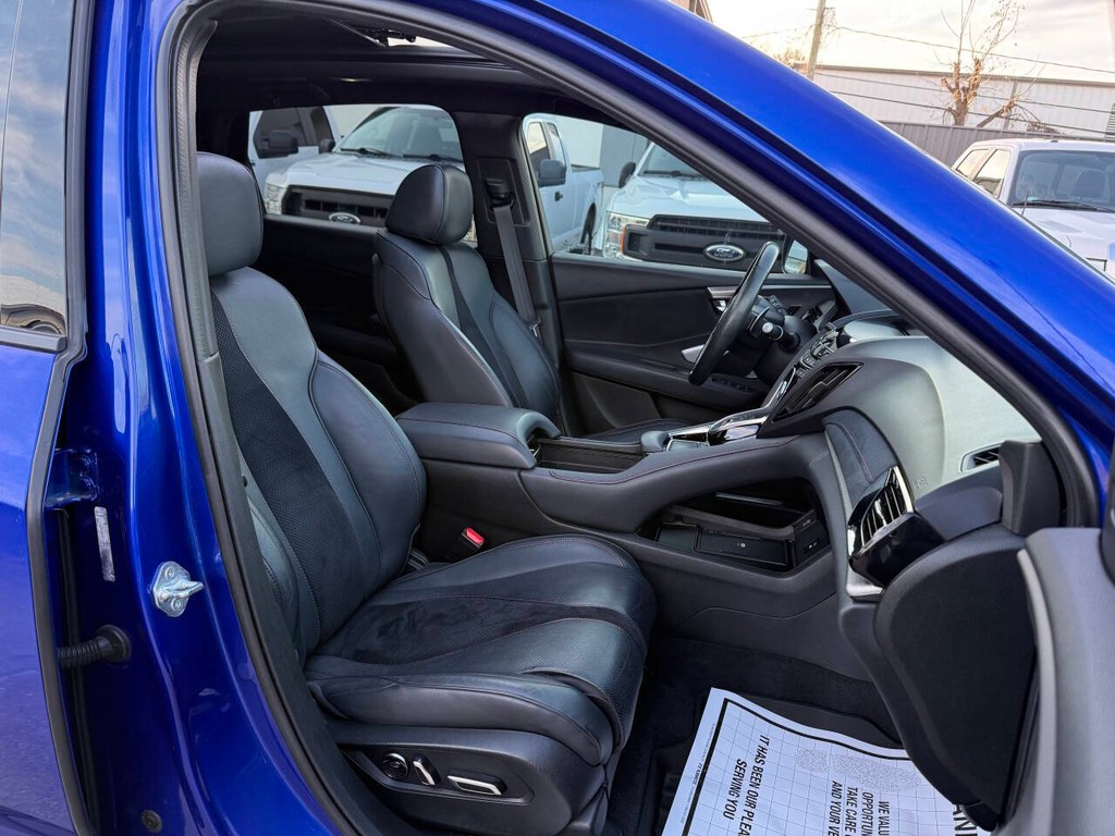 Acura RDX Vehicle Full-screen Gallery Image 10