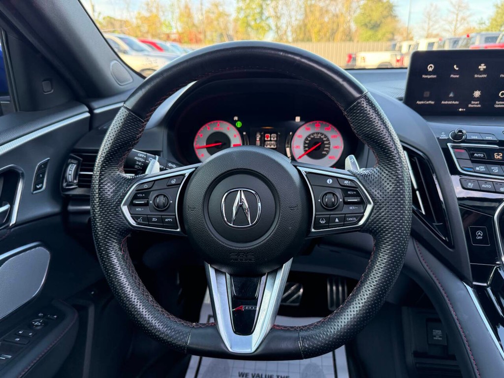 Acura RDX Vehicle Full-screen Gallery Image 22