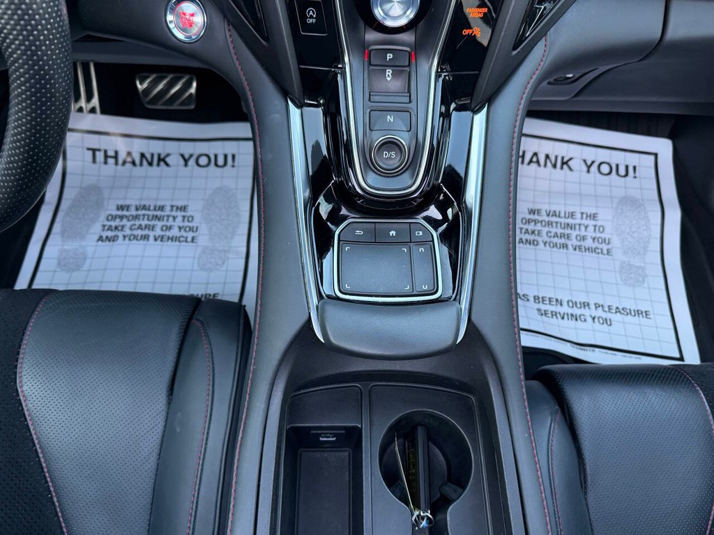 Acura RDX Vehicle Full-screen Gallery Image 31