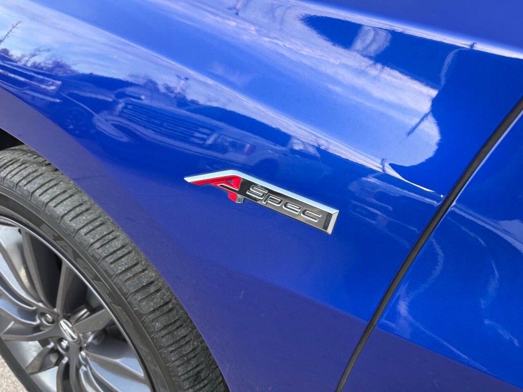 Acura RDX Vehicle Full-screen Gallery Image 40