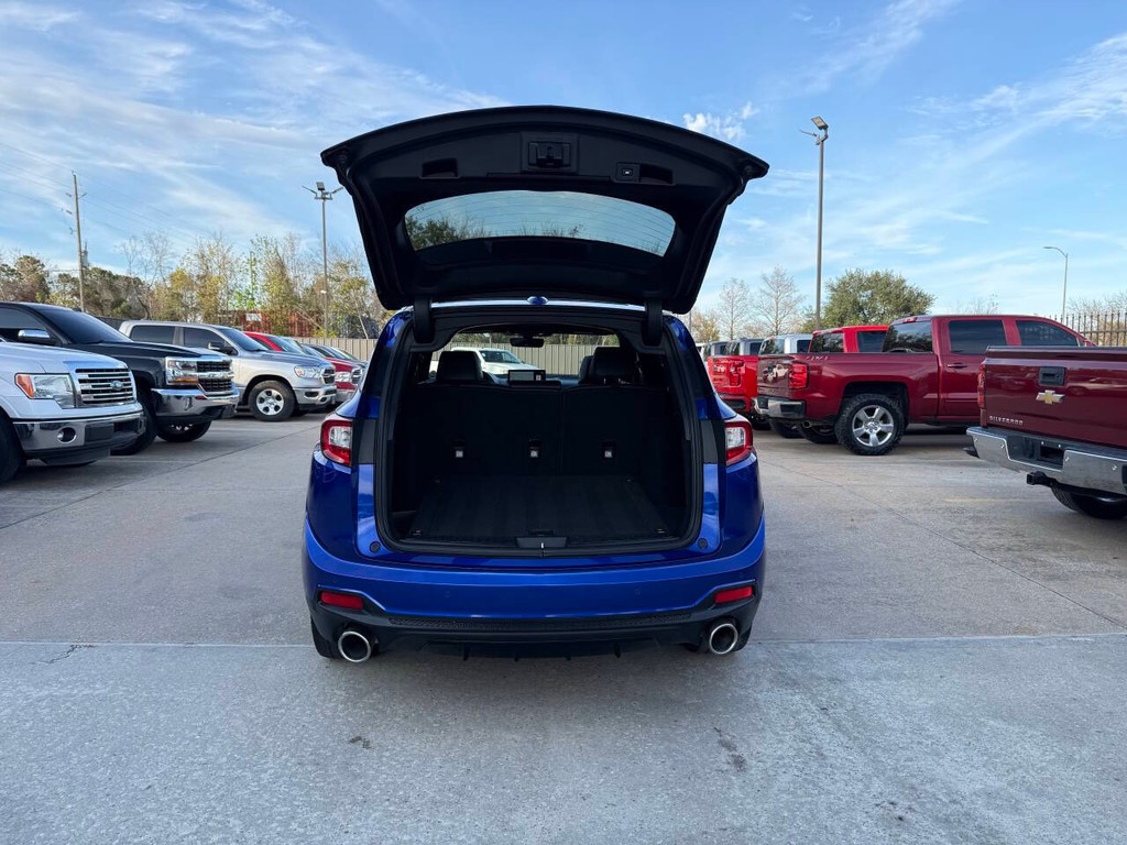 Acura RDX Vehicle Full-screen Gallery Image 41