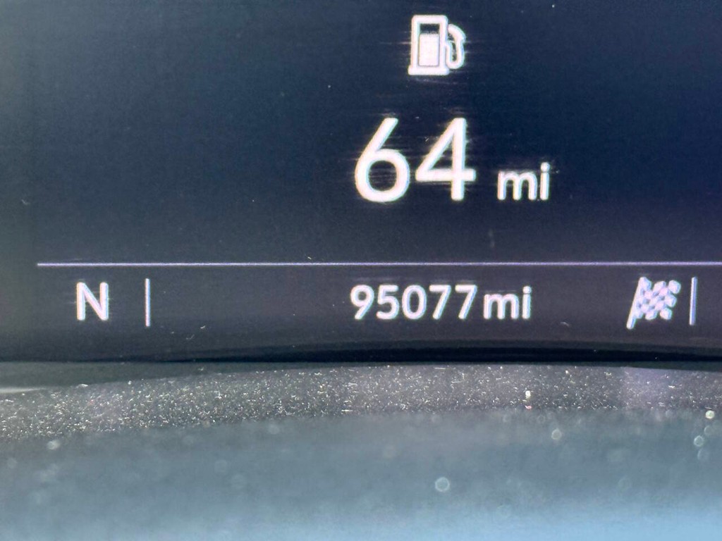 Cadillac CT4 Vehicle Full-screen Gallery Image 34