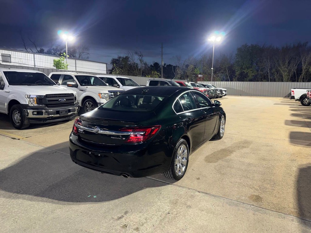 Buick Regal Vehicle Full-screen Gallery Image 04