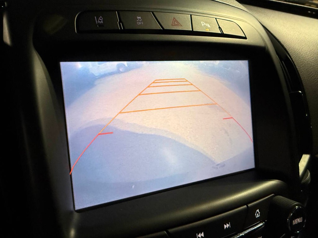 Buick Regal Vehicle Full-screen Gallery Image 26