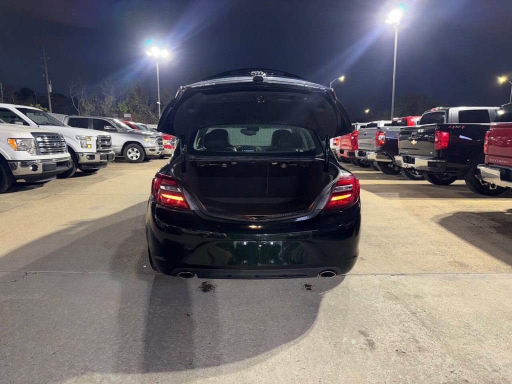 Buick Regal Vehicle Full-screen Gallery Image 36