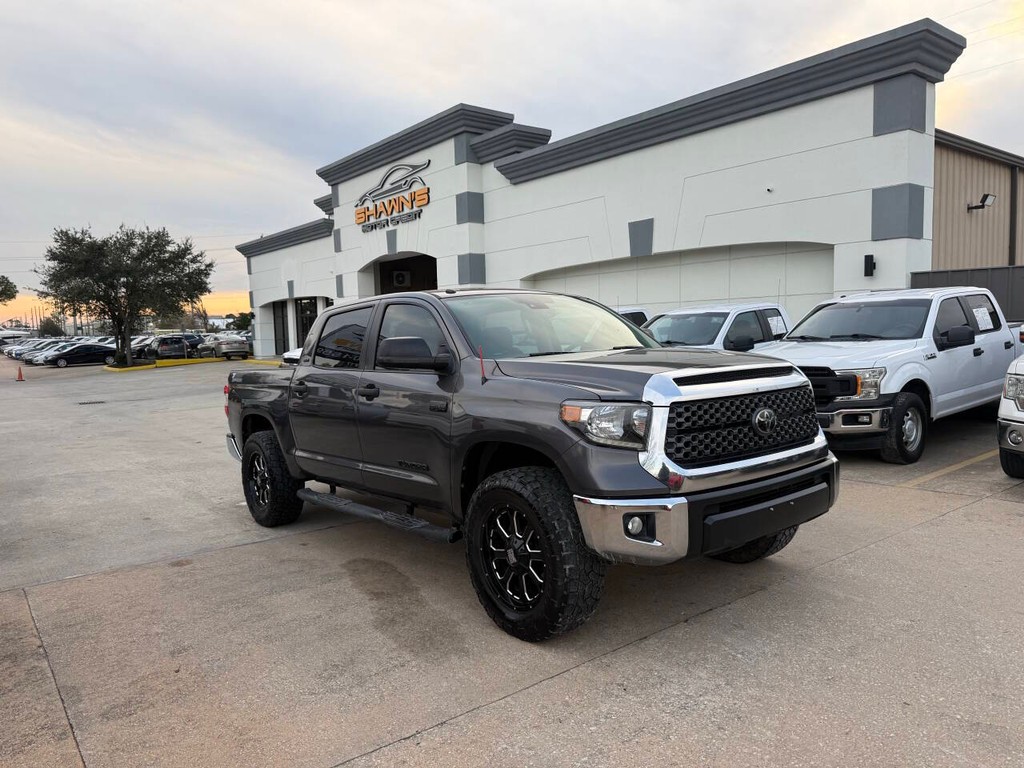 Toyota Tundra 2WD Vehicle Full-screen Gallery Image 02