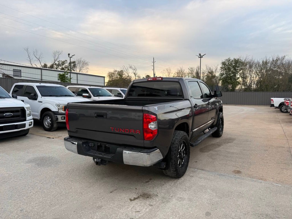 Toyota Tundra 2WD Vehicle Full-screen Gallery Image 05