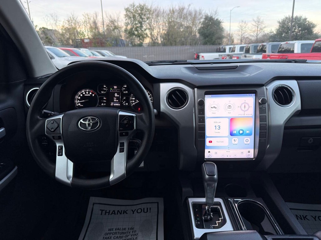 Toyota Tundra 2WD Vehicle Full-screen Gallery Image 21