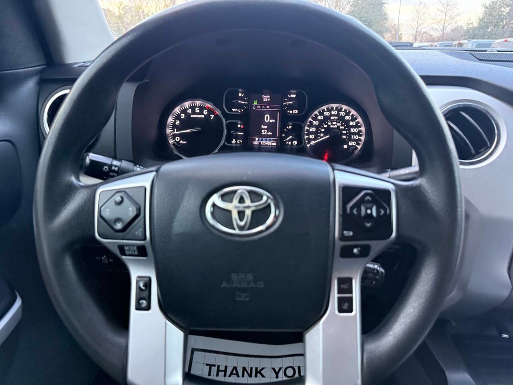 Toyota Tundra 2WD Vehicle Full-screen Gallery Image 23