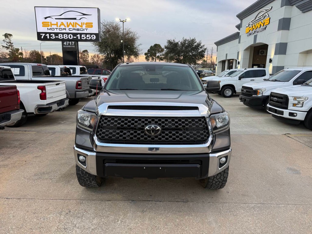 Toyota Tundra 2WD Vehicle Full-screen Gallery Image 36