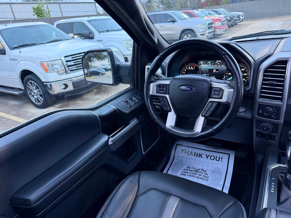 Ford F-150 Vehicle Full-screen Gallery Image 18