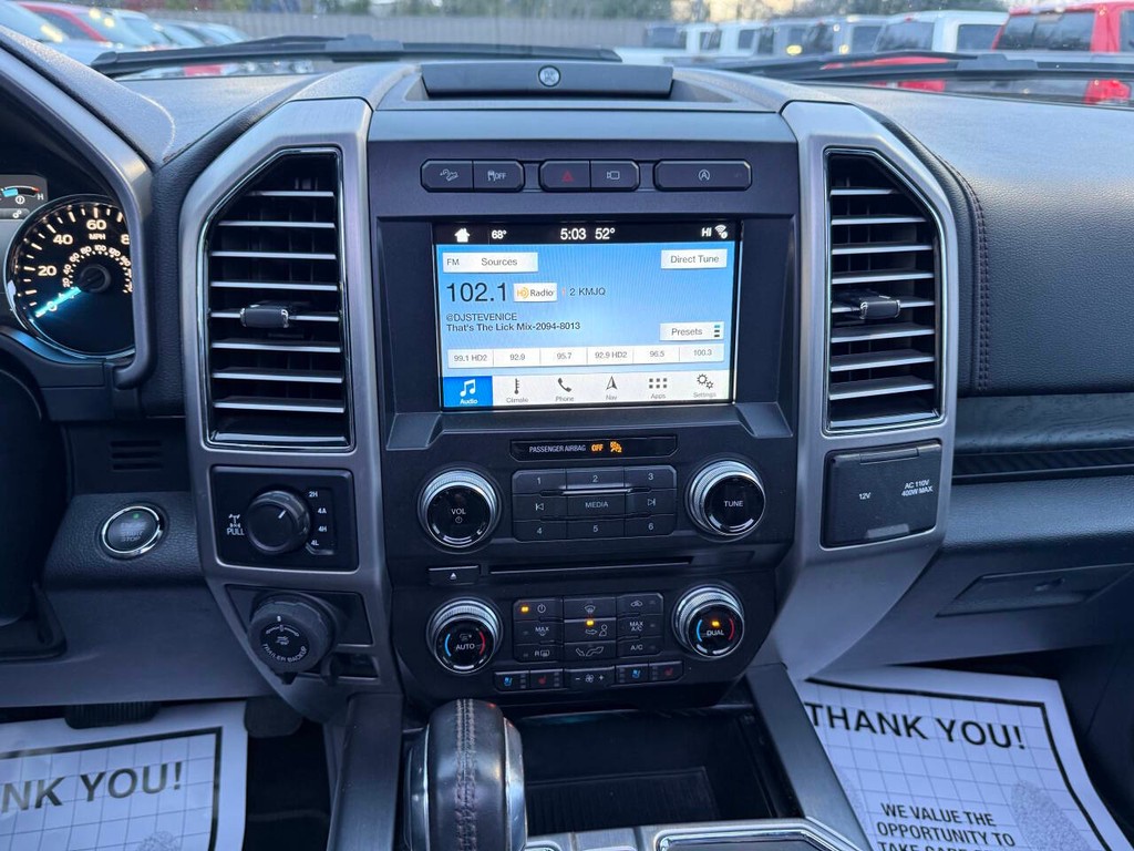 Ford F-150 Vehicle Full-screen Gallery Image 23