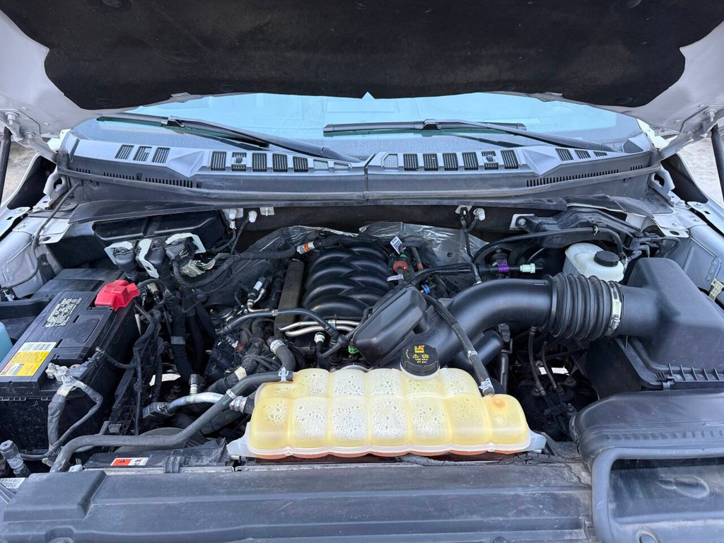 Ford F-150 Vehicle Full-screen Gallery Image 36