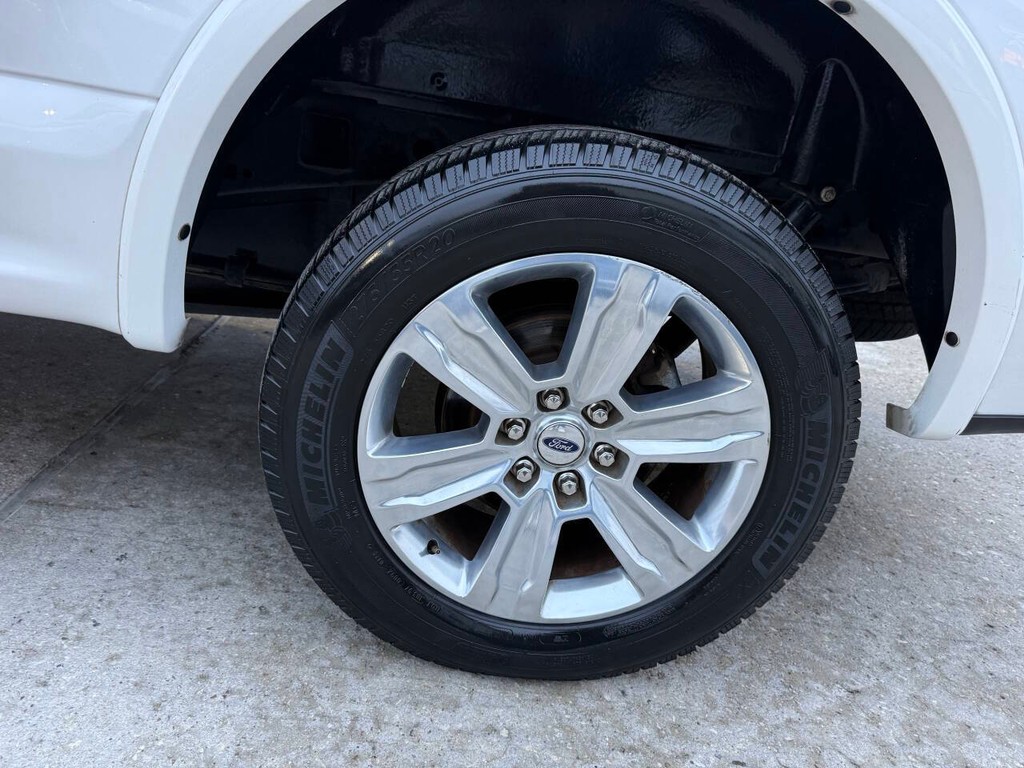 Ford F-150 Vehicle Full-screen Gallery Image 37