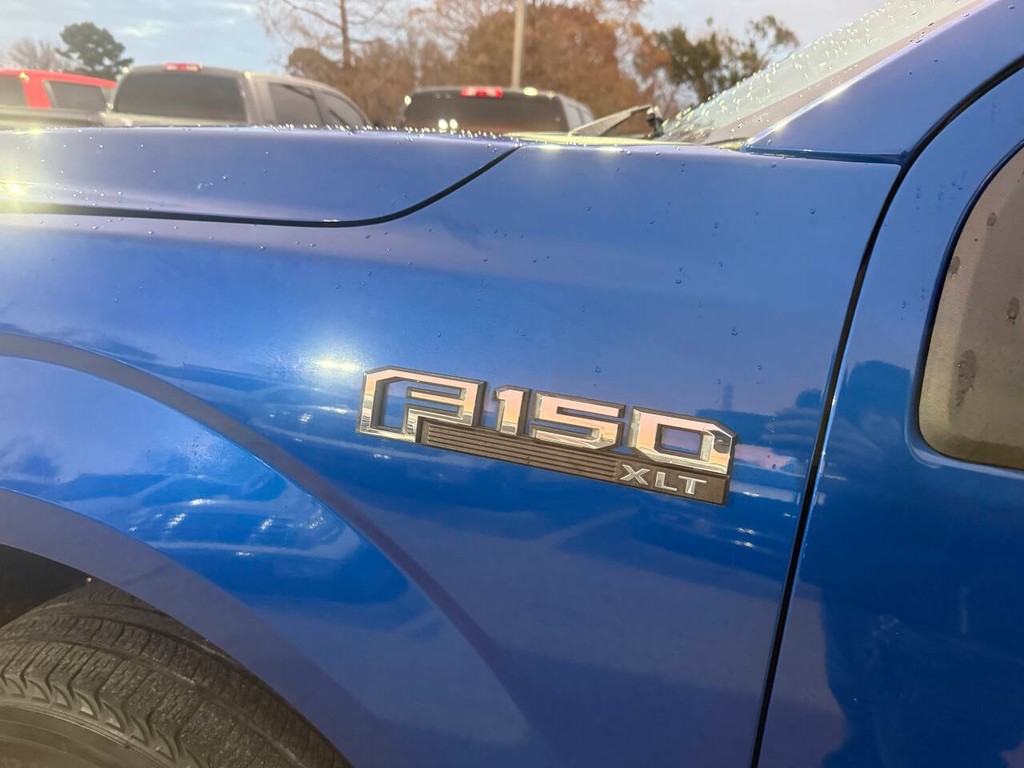 Ford F-150 Vehicle Full-screen Gallery Image 33